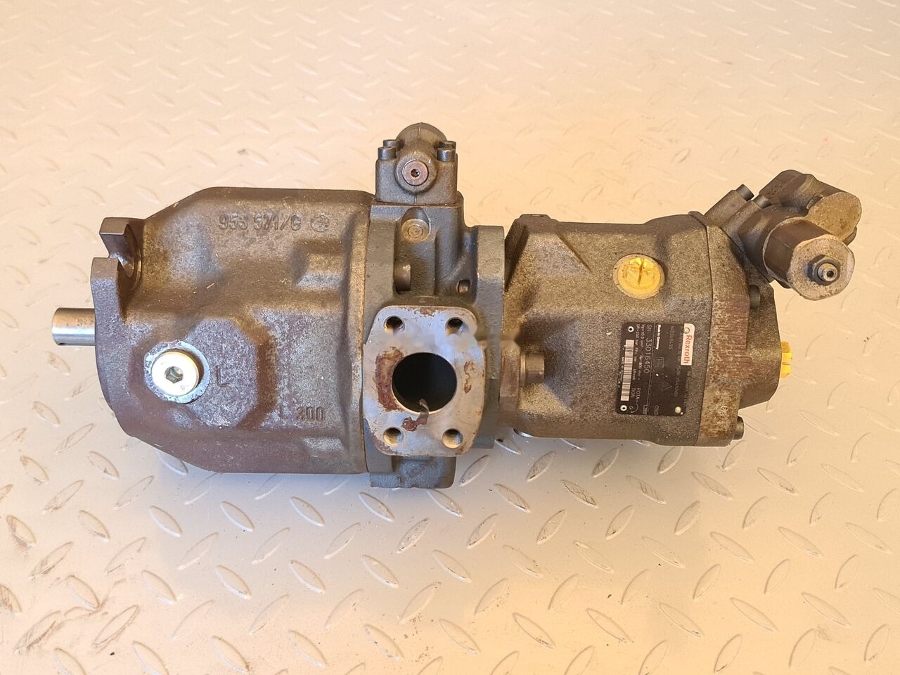 Rexroth D-72160 HORB - משאבה הידרולית עבור משאית: תמונה 2 Rexroth D-72160 HORB - משאבה הידרולית עבור משאית: תמונה 2