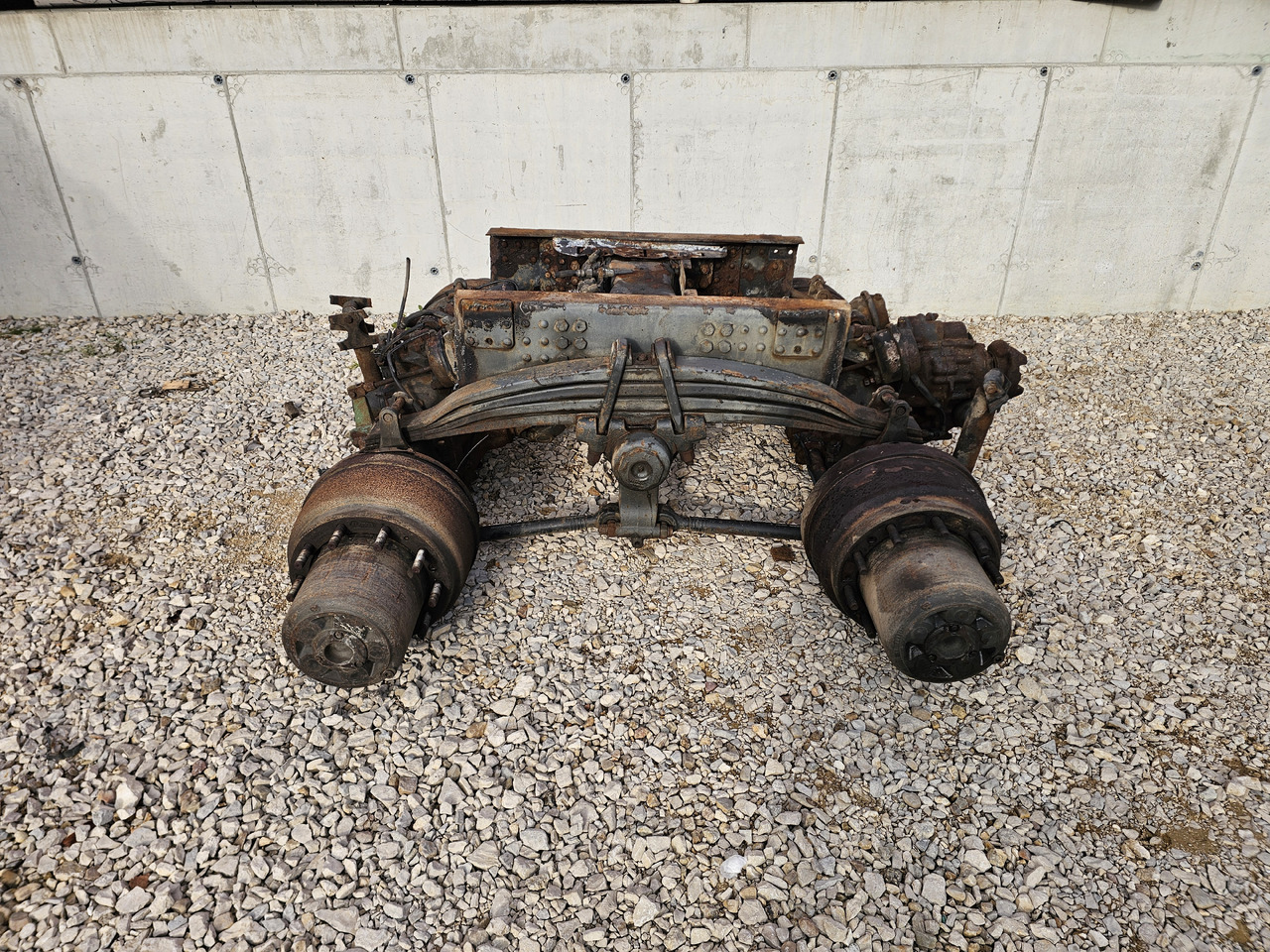 SCANIA COMPLETE REAR AXLES SET / RBP735 / RATIO= 3,93 / 6x4 6x6 8x4 8x6 - סרן אחורי: תמונה 3 SCANIA COMPLETE REAR AXLES SET / RBP735 / RATIO= 3,93 / 6x4 6x6 8x4 8x6 - סרן אחורי: תמונה 3