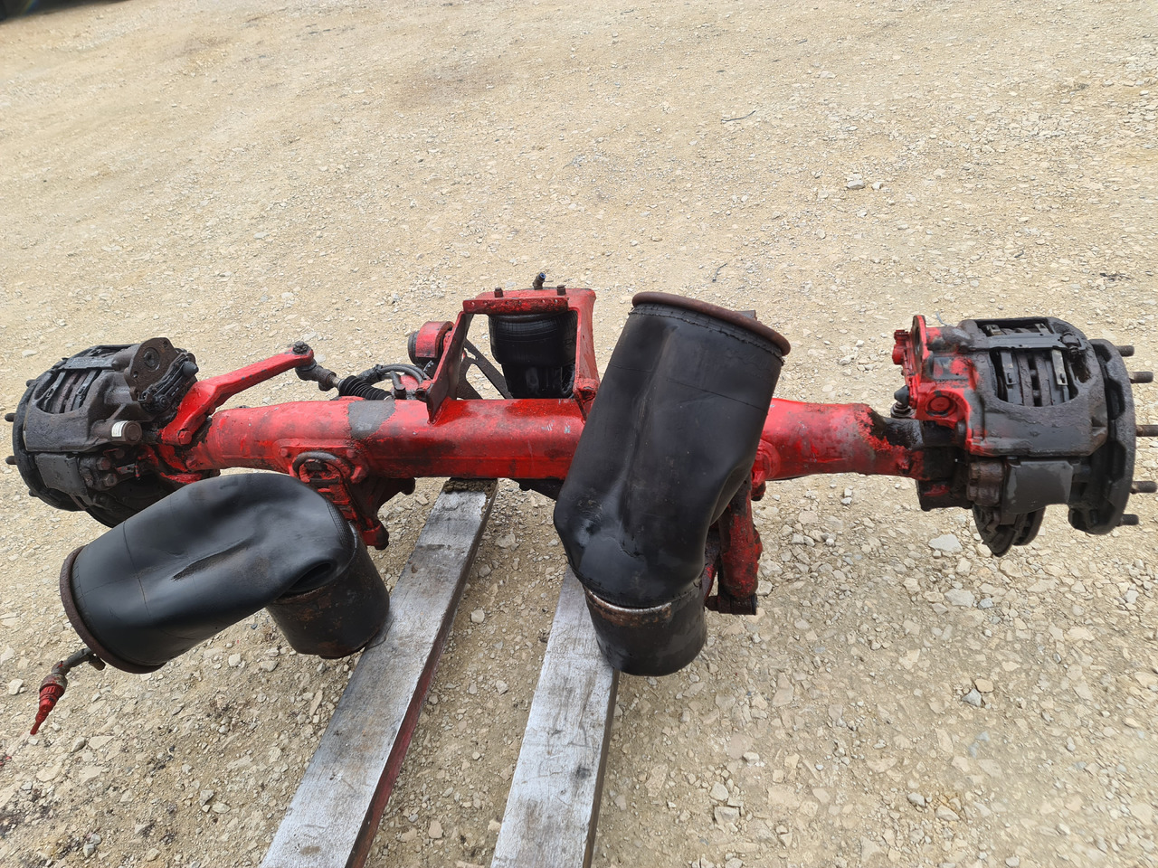 SCANIA REAR STEERING AXLE / 6x2 - סרן וחלקים: תמונה 4 SCANIA REAR STEERING AXLE / 6x2 - סרן וחלקים: תמונה 4