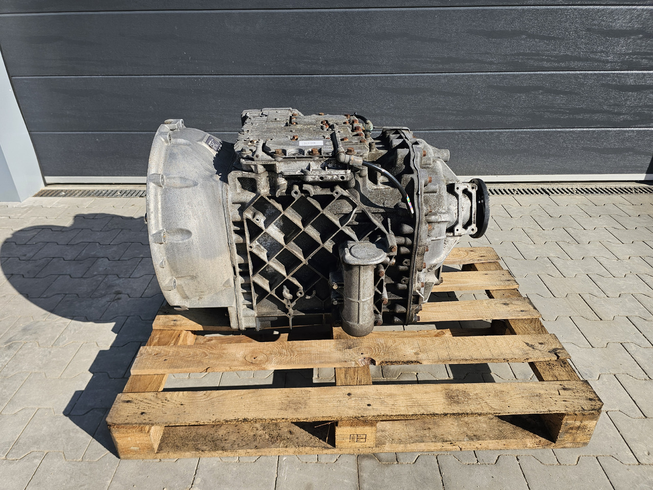 VOLVO FH FM / AT2612D I-SHIFT / AUTOMATIC GEARBOX - תיבת הילוכים: תמונה 2 VOLVO FH FM / AT2612D I-SHIFT / AUTOMATIC GEARBOX - תיבת הילוכים: תמונה 2