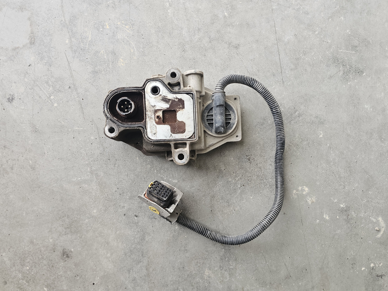 VOLVO FH FM / PWM CLUTCH VALVE / ISHIFT / 21965284 - תיבת הילוכים וחלקים: תמונה 4 VOLVO FH FM / PWM CLUTCH VALVE / ISHIFT / 21965284 - תיבת הילוכים וחלקים: תמונה 4