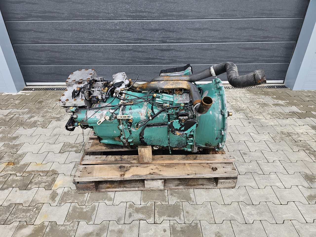 VOLVO FH13 FH16 / GEARBOX / RETARDER / VTO2814B / MANUAL / WORLDWIDE DELIVERY - תיבת הילוכים: תמונה 1 VOLVO FH13 FH16 / GEARBOX / RETARDER / VTO2814B / MANUAL / WORLDWIDE DELIVERY - תיבת הילוכים: תמונה 1