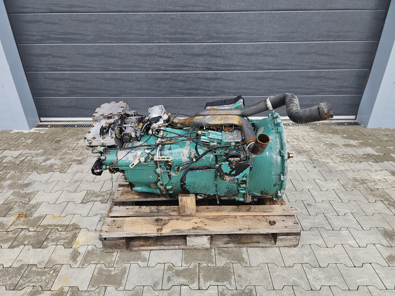 VOLVO FH13 FH16 / GEARBOX / RETARDER / VTO2814B / MANUAL / WORLDWIDE DELIVERY - תיבת הילוכים: תמונה 2 VOLVO FH13 FH16 / GEARBOX / RETARDER / VTO2814B / MANUAL / WORLDWIDE DELIVERY - תיבת הילוכים: תמונה 2