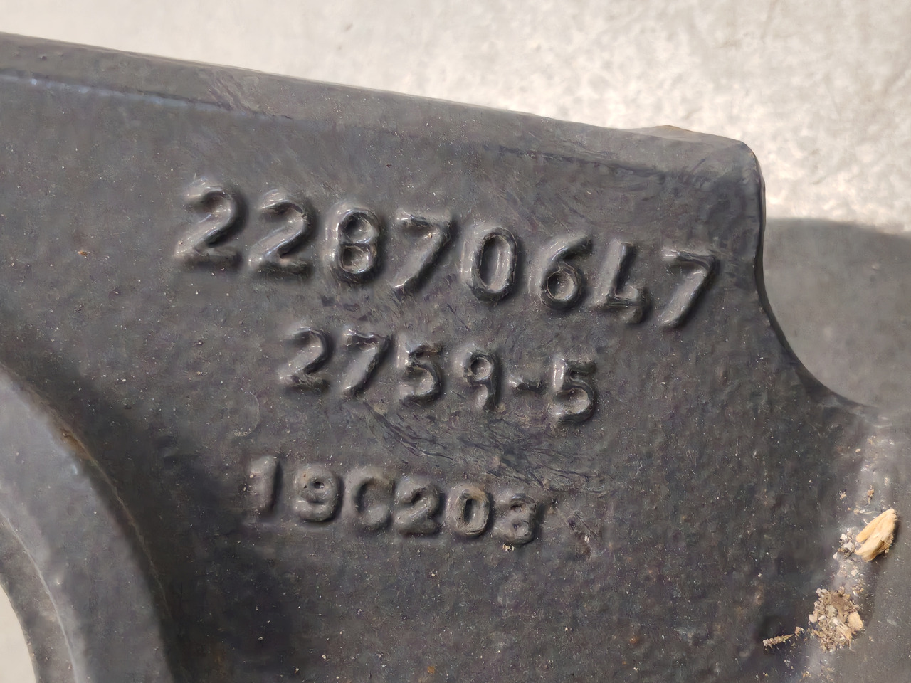 VOLVO FM5 EURO 6 / CABIN SUNSPENSION BRACKET / 22870647 / RIGHT - מסגרת/ שלדה: תמונה 4 VOLVO FM5 EURO 6 / CABIN SUNSPENSION BRACKET / 22870647 / RIGHT - מסגרת/ שלדה: תמונה 4