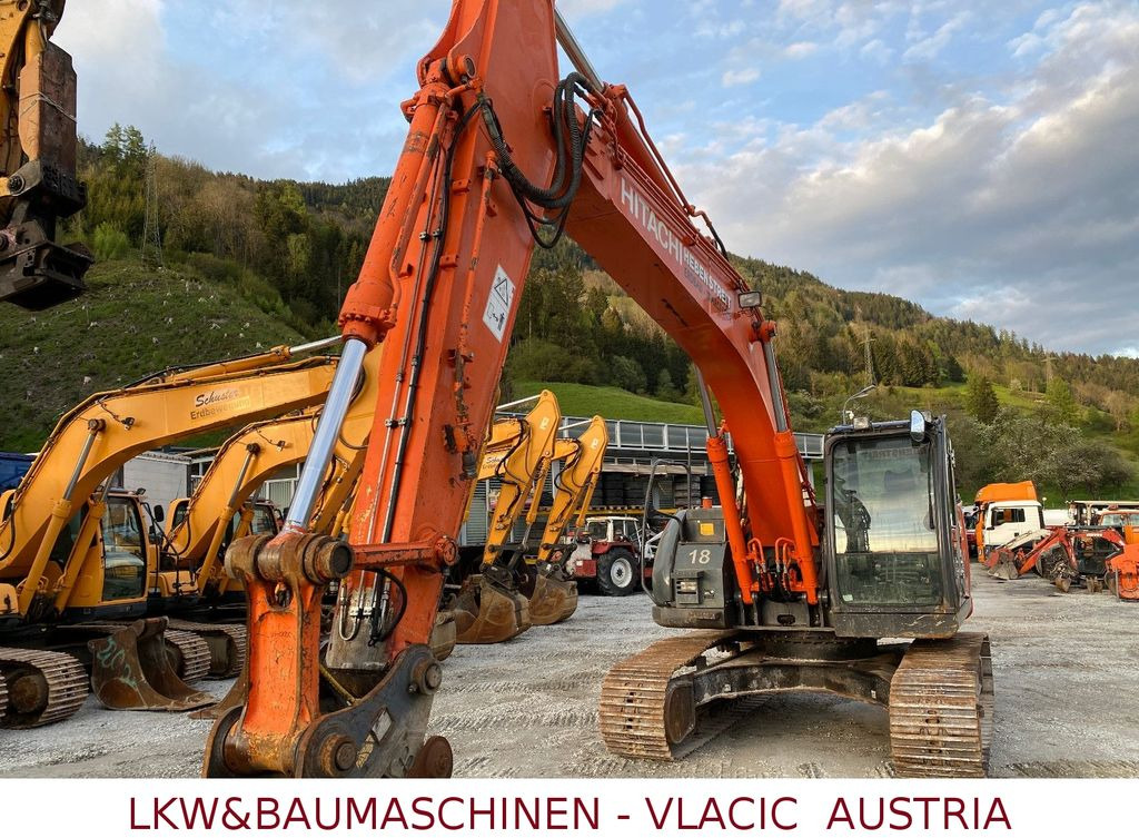 Hitachi ZX 225 USLC-3 - מחפר סורק: תמונה 2 Hitachi ZX 225 USLC-3 - מחפר סורק: תמונה 2