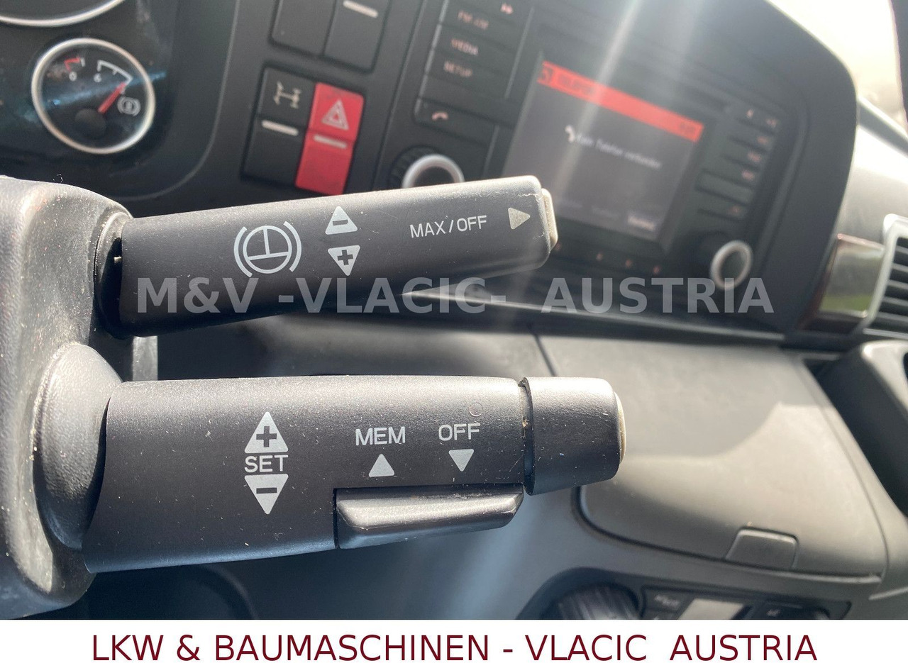 MAN 18.320 Kühlkoffer mit Fleischgehänge - משאית קירור: תמונה 4 MAN 18.320 Kühlkoffer mit Fleischgehänge - משאית קירור: תמונה 4