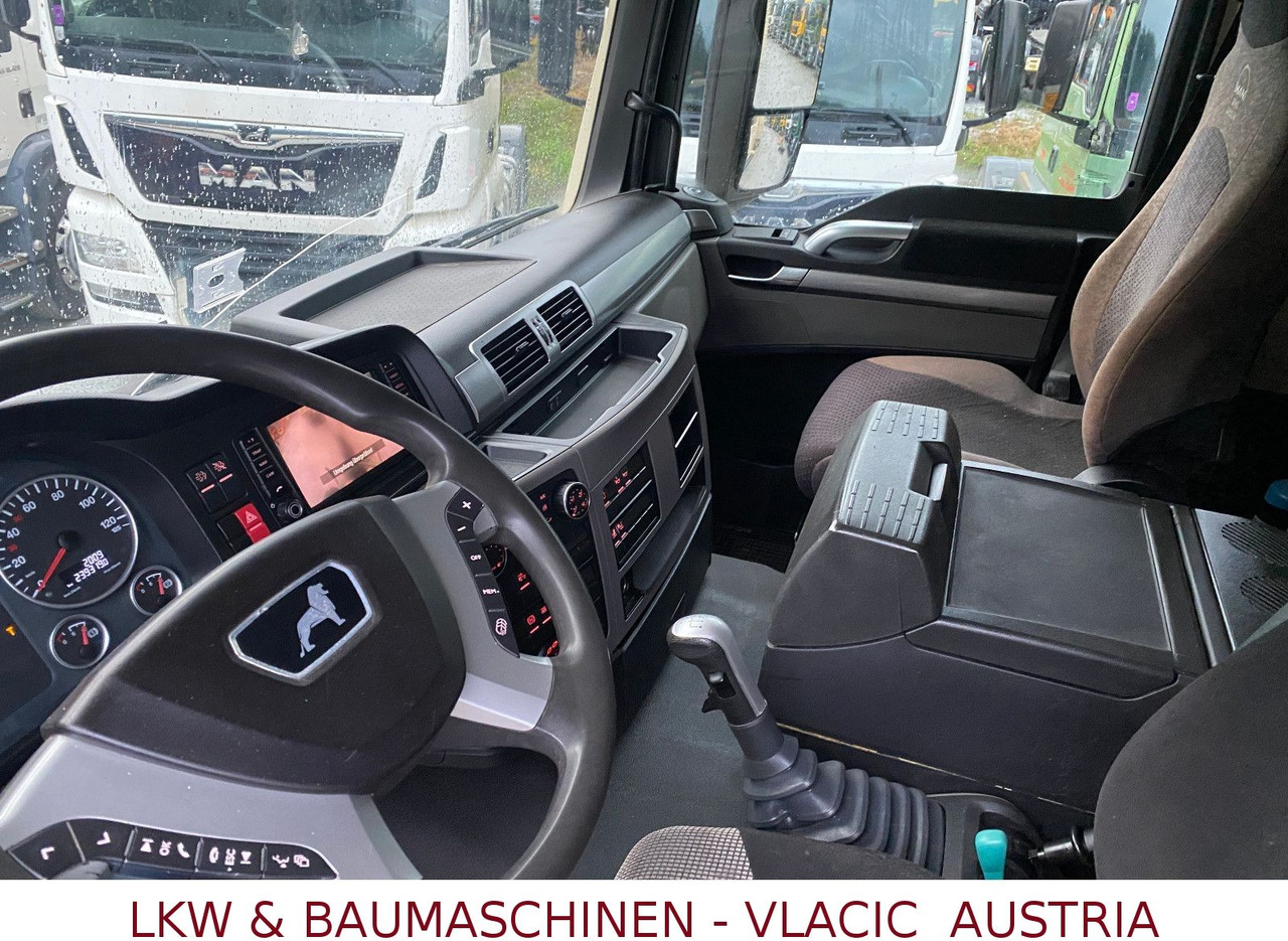 MAN 33.500 6x6 MIT KRAN PENZ - משאית עץ, משאית מנוף: תמונה 5 MAN 33.500 6x6 MIT KRAN PENZ - משאית עץ, משאית מנוף: תמונה 5