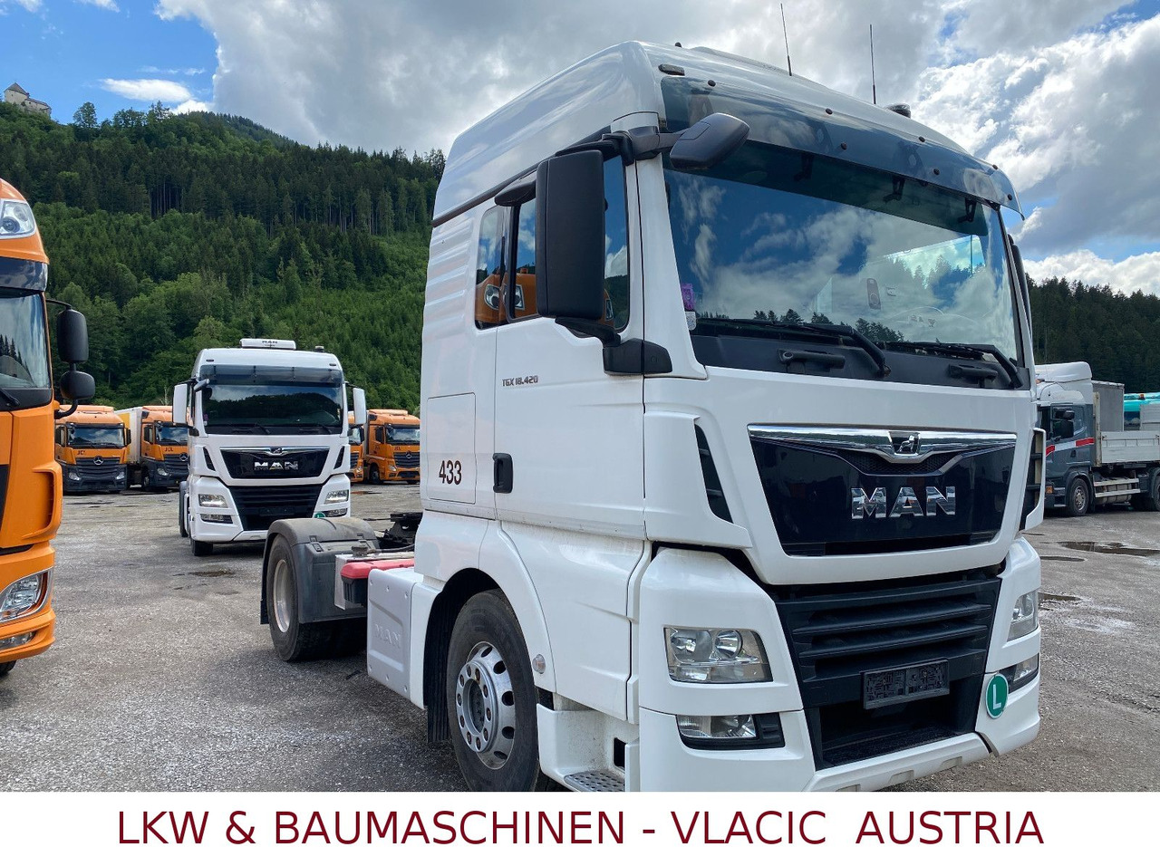 MAN TGX 18.420 (eigengewicht 6939Kg) MAN TGX 18.420 (eigengewicht 6939Kg) - יחידת טרקטור: תמונה 2 MAN TGX 18.420 (eigengewicht 6939Kg) MAN TGX 18.420 (eigengewicht 6939Kg) - יחידת טרקטור: תמונה 2
