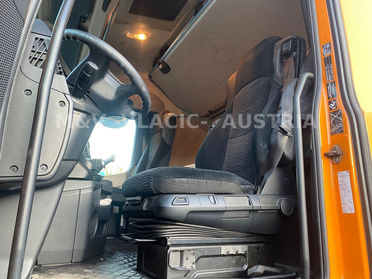 Mercedes-Benz 2542 - מוביל מכולות/ משאית החלפת גוף: תמונה 4 Mercedes-Benz 2542 - מוביל מכולות/ משאית החלפת גוף: תמונה 4