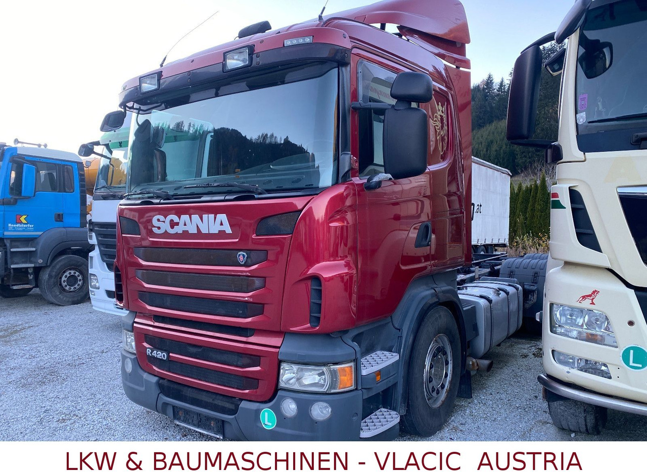 Scania R420 Fahrgestell - משאית עם שלדת תא: תמונה 2 Scania R420 Fahrgestell - משאית עם שלדת תא: תמונה 2