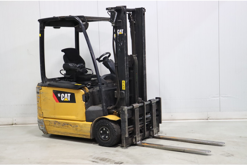 Caterpillar EP16ANT - מלגזה חשמלית: תמונה 1 Caterpillar EP16ANT - מלגזה חשמלית: תמונה 1