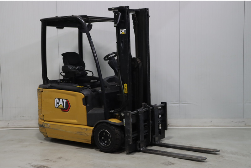 Caterpillar EP20ANT - מלגזה חשמלית: תמונה 1 Caterpillar EP20ANT - מלגזה חשמלית: תמונה 1