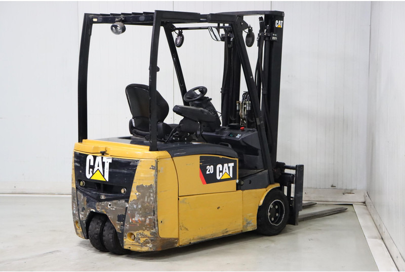 Caterpillar EP20PNT - מלגזה חשמלית: תמונה 3 Caterpillar EP20PNT - מלגזה חשמלית: תמונה 3