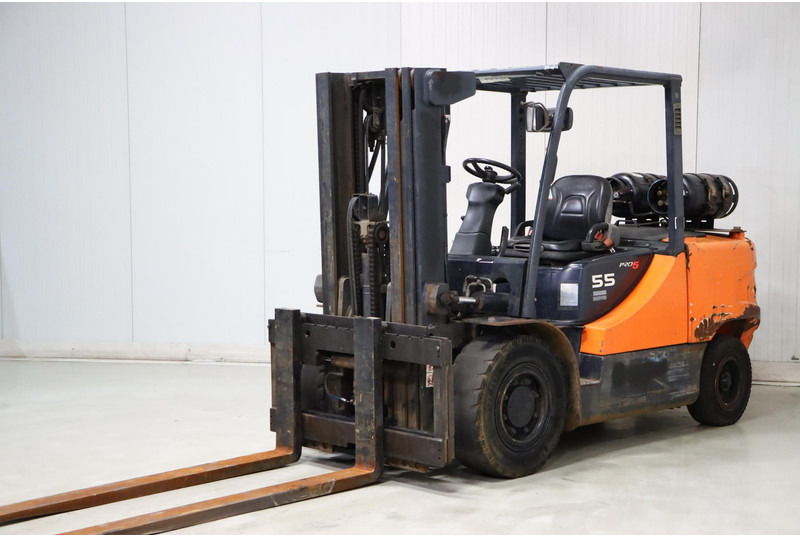 Doosan G55C-5 - מלגזת LPG: תמונה 3 Doosan G55C-5 - מלגזת LPG: תמונה 3