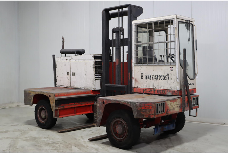 Fantuzzi SF45 - מעמיס צד: תמונה 1 Fantuzzi SF45 - מעמיס צד: תמונה 1
