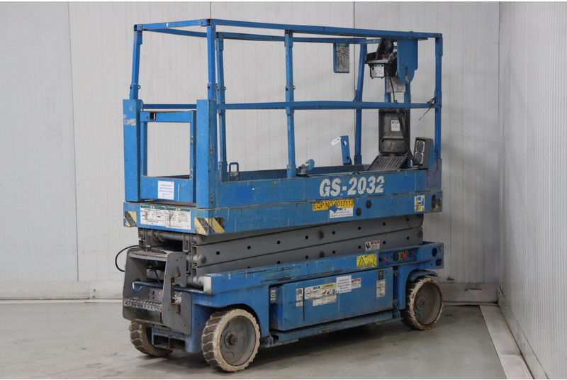 Genie GS-2032 - מעלית מספריים: תמונה 4 Genie GS-2032 - מעלית מספריים: תמונה 4