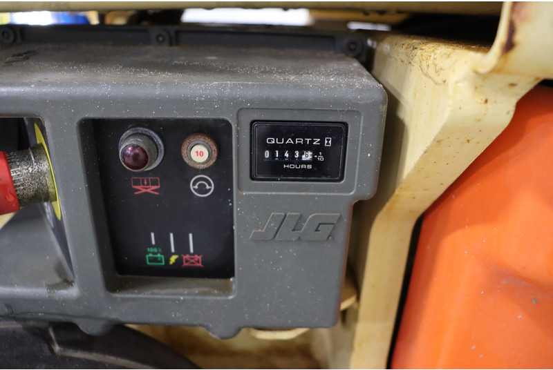 JLG 1930ES - מעלית מספריים: תמונה 4 JLG 1930ES - מעלית מספריים: תמונה 4