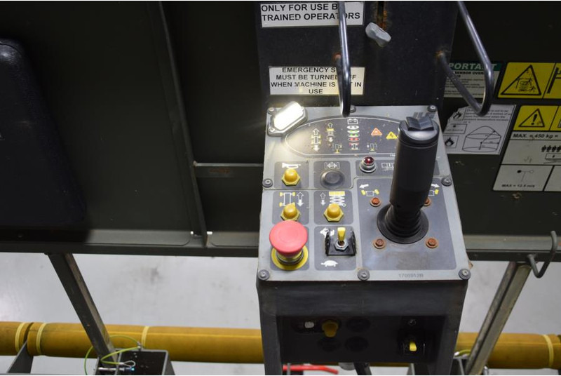 מעלית מספריים JLG M3369: תמונה 6