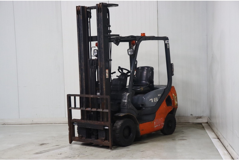 Komatsu FD18T-20 - מלגזת סולר: תמונה 4 Komatsu FD18T-20 - מלגזת סולר: תמונה 4