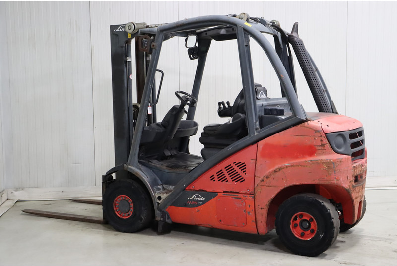 Linde H25D-02 - מלגזת סולר: תמונה 2 Linde H25D-02 - מלגזת סולר: תמונה 2