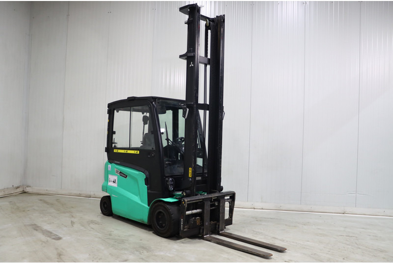 Mitsubishi FB30N - מלגזה חשמלית: תמונה 1 Mitsubishi FB30N - מלגזה חשמלית: תמונה 1