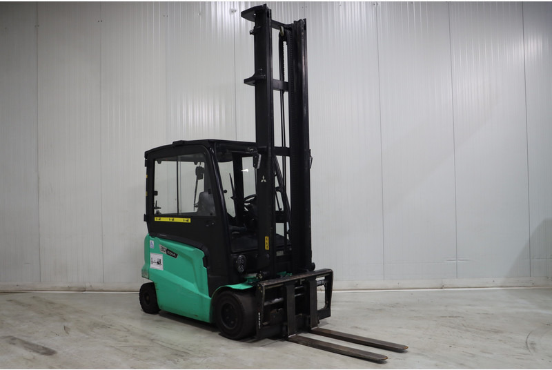 Mitsubishi FB30N - מלגזה חשמלית: תמונה 1 Mitsubishi FB30N - מלגזה חשמלית: תמונה 1