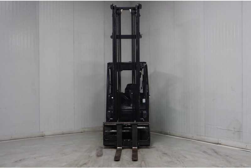Mitsubishi FB30N - מלגזה חשמלית: תמונה 3 Mitsubishi FB30N - מלגזה חשמלית: תמונה 3