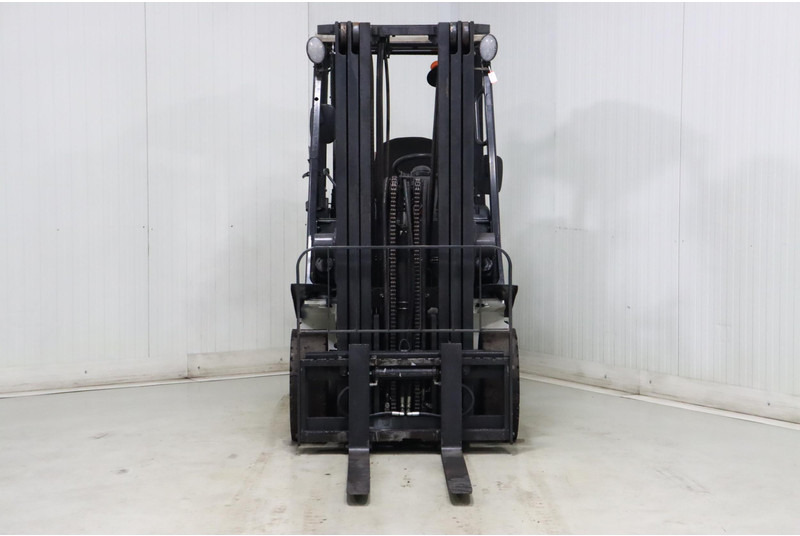 Nissan U1D2A20LQ - מלגזת LPG: תמונה 2 Nissan U1D2A20LQ - מלגזת LPG: תמונה 2
