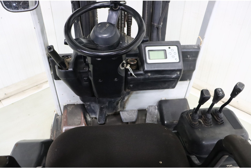 TCM FB20-E1 - מלגזה חשמלית: תמונה 2 TCM FB20-E1 - מלגזה חשמלית: תמונה 2