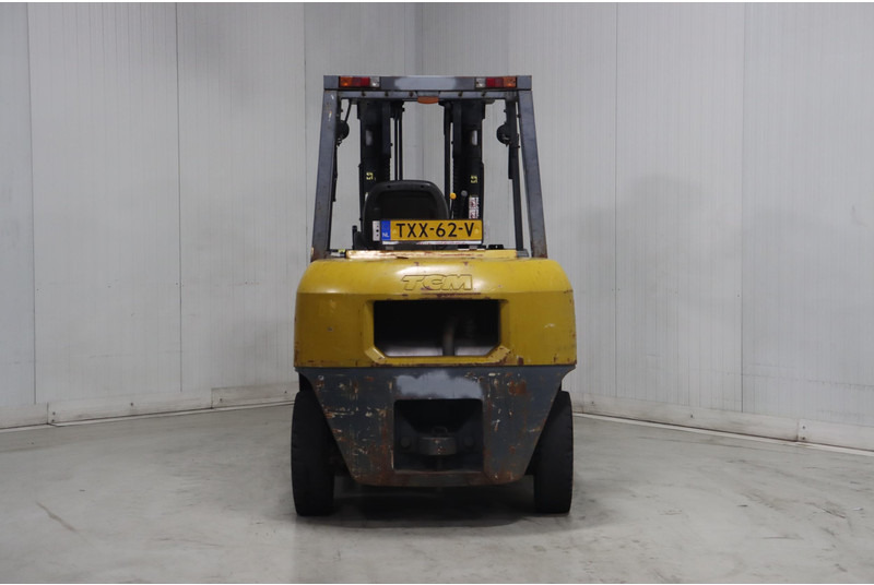 TCM FD40T2 - מלגזת סולר: תמונה 5 TCM FD40T2 - מלגזת סולר: תמונה 5