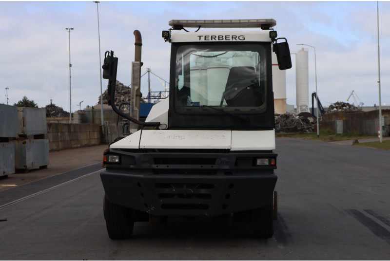 Terberg RT222 - טרקטור מסוף: תמונה 4 Terberg RT222 - טרקטור מסוף: תמונה 4
