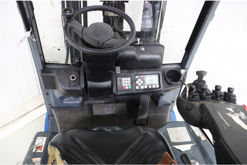 Toyota 8FBE16T - מלגזה חשמלית: תמונה 2 Toyota 8FBE16T - מלגזה חשמלית: תמונה 2