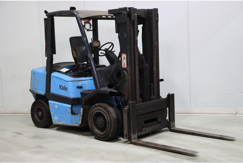 Yale GDP40LJ - מלגזת סולר: תמונה 1 Yale GDP40LJ - מלגזת סולר: תמונה 1