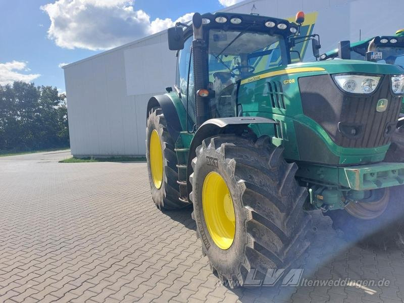 John Deere 6210R - טרקטור חקלאי: תמונה 2 John Deere 6210R - טרקטור חקלאי: תמונה 2
