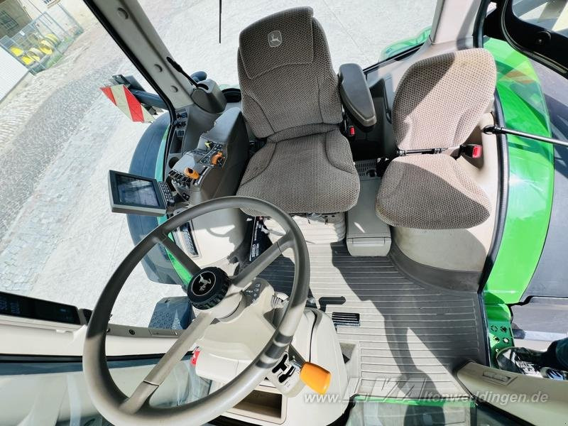 טרקטור חקלאי John Deere 8270R: תמונה 9