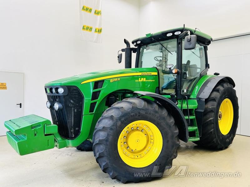 John Deere 8295R - טרקטור חקלאי: תמונה 1 John Deere 8295R - טרקטור חקלאי: תמונה 1