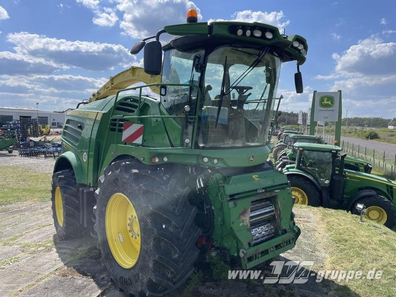 John Deere 8400 - טרקטור חקלאי: תמונה 1 John Deere 8400 - טרקטור חקלאי: תמונה 1