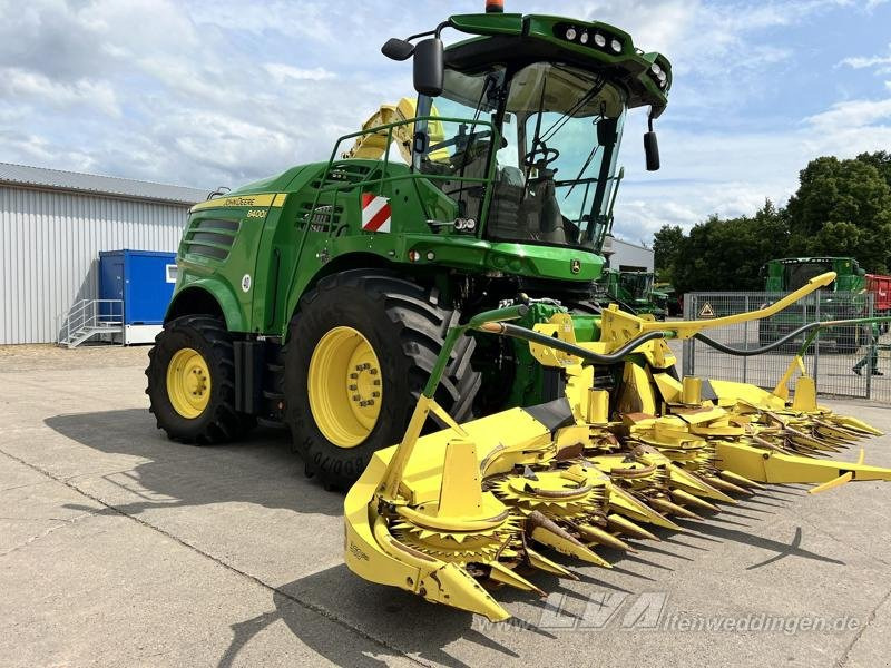 John Deere 8400 - מקצרת מספוא: תמונה 2 John Deere 8400 - מקצרת מספוא: תמונה 2
