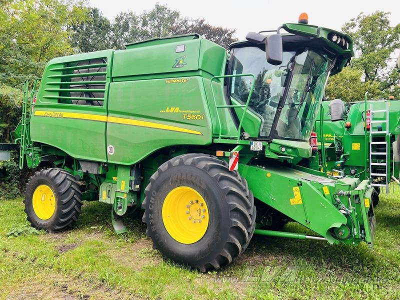 John Deere T560 Hillmaster - מקצרת קומבינה: תמונה 2 John Deere T560 Hillmaster - מקצרת קומבינה: תמונה 2