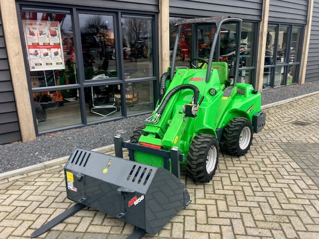 AVANT 420 loader - מעמיס קומפקטי: תמונה 2 AVANT 420 loader - מעמיס קומפקטי: תמונה 2