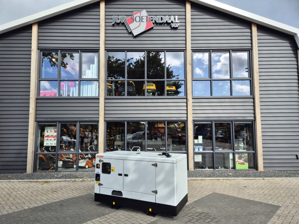 BRINKMAN & NIEMEIJER 17.5 KVA - ערכת גנרטורים: תמונה 1 BRINKMAN & NIEMEIJER 17.5 KVA - ערכת גנרטורים: תמונה 1