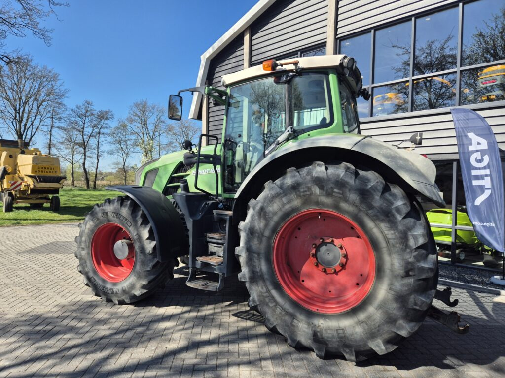 FENDT 828 - טרקטור חקלאי: תמונה 5 FENDT 828 - טרקטור חקלאי: תמונה 5