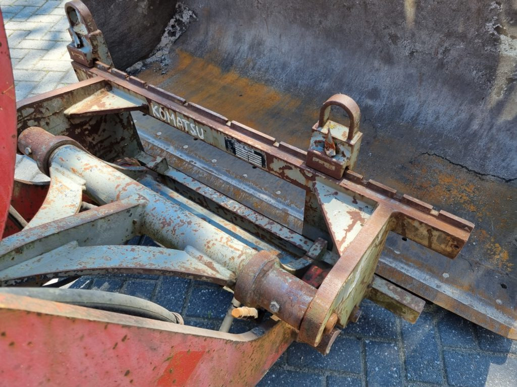 מעמיס גלגלים KOMATSU WA70-5: תמונה 8