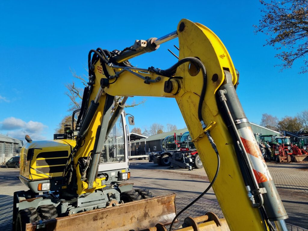 מחפר גלגלים NEUSON 9503: תמונה 7