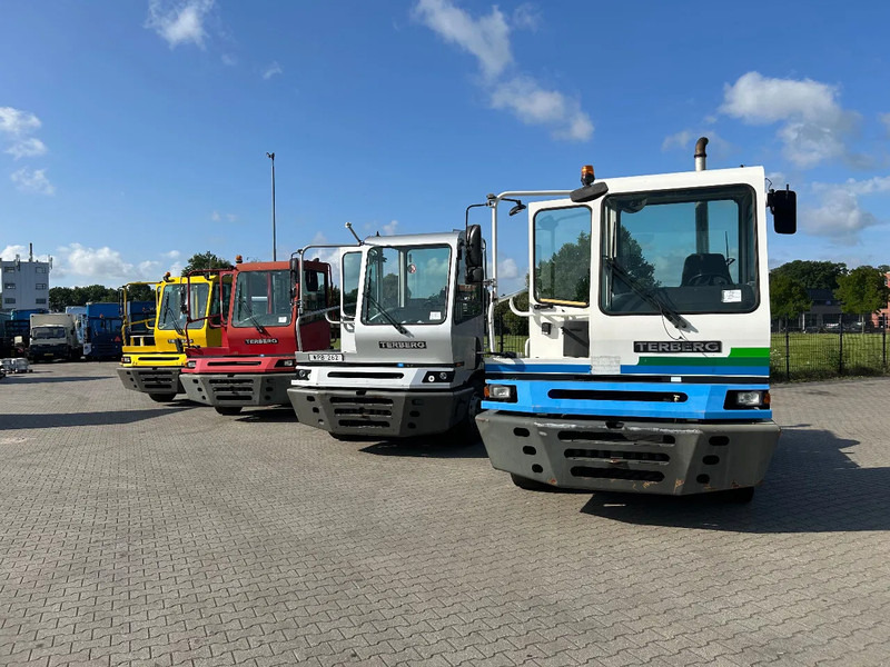 Terberg YT 182 10 x ON STOCK | 2006 | 2008 | 2011 | 2013 | 2019 | 2020 | - טרקטור מסוף: תמונה 1 Terberg YT 182 10 x ON STOCK | 2006 | 2008 | 2011 | 2013 | 2019 | 2020 | - טרקטור מסוף: תמונה 1