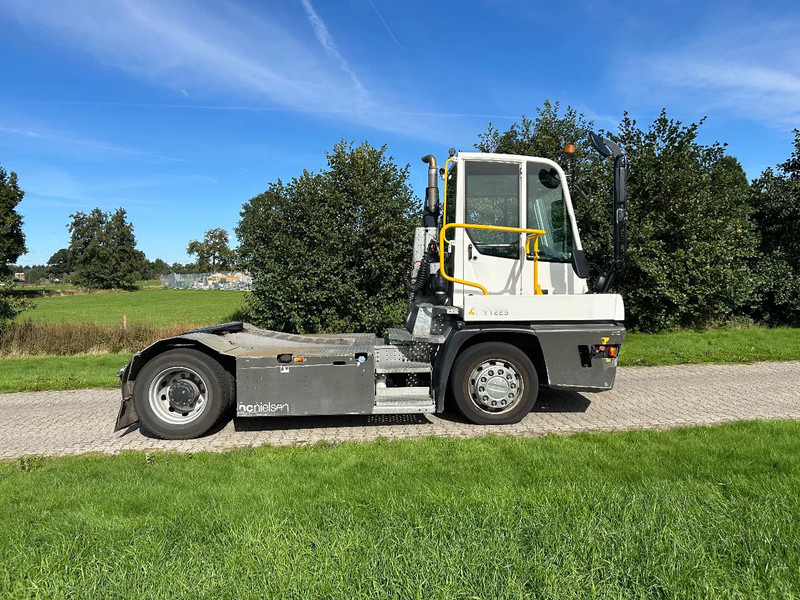 Terberg YT 223 | LOW HOURS | AIRCO | MEGA LOW LOADER | - טרקטור מסוף: תמונה 3 Terberg YT 223 | LOW HOURS | AIRCO | MEGA LOW LOADER | - טרקטור מסוף: תמונה 3