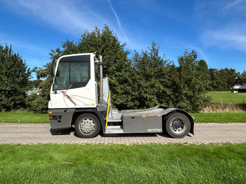 Terberg YT 223 | LOW HOURS | AIRCO | MEGA LOW LOADER | - טרקטור מסוף: תמונה 4 Terberg YT 223 | LOW HOURS | AIRCO | MEGA LOW LOADER | - טרקטור מסוף: תמונה 4