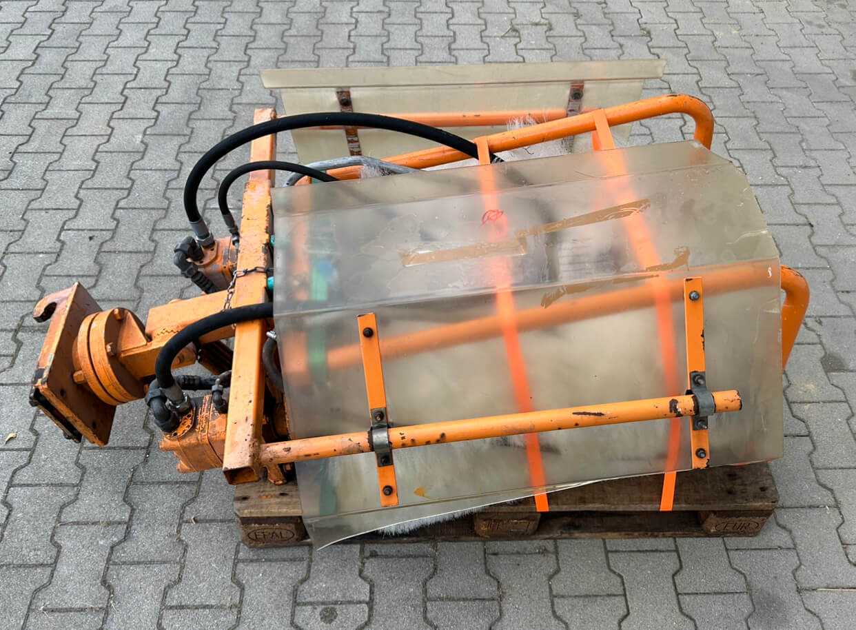 Unimog Doppelwaschbürste Mulag DWB - צרופה: תמונה 4 Unimog Doppelwaschbürste Mulag DWB - צרופה: תמונה 4