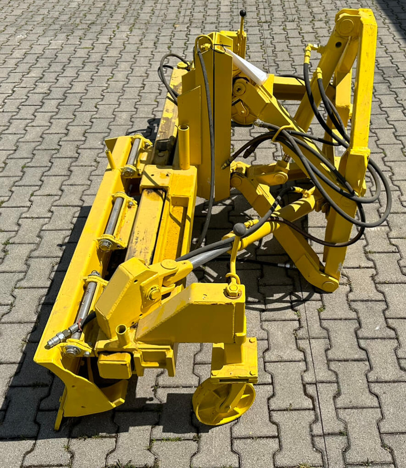 Unimog Frontanbau-Gräder Söder IA02093 - להב: תמונה 3 Unimog Frontanbau-Gräder Söder IA02093 - להב: תמונה 3