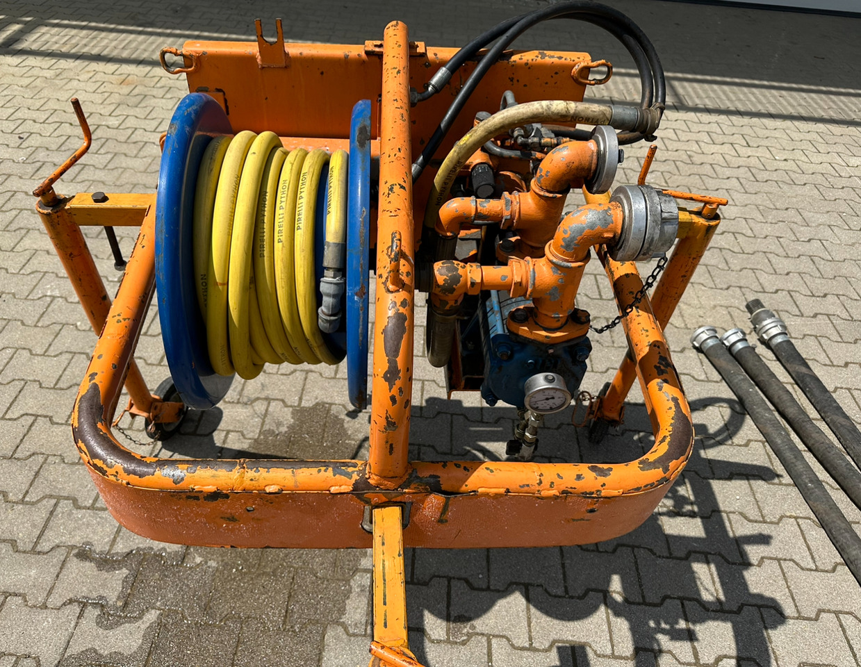 Unimog Frontanbauwasserpumpe Deu. hyd. - משאבת מים: תמונה 2 Unimog Frontanbauwasserpumpe Deu. hyd. - משאבת מים: תמונה 2